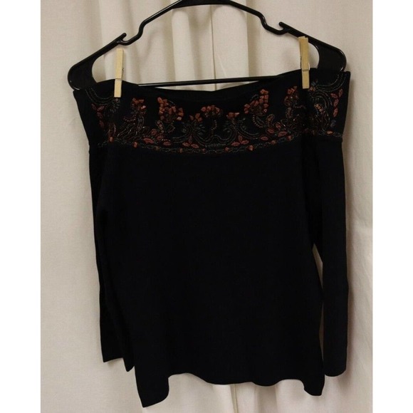 Embroidery and Beaded Black Top Lillic Rubin Size Large Nylon and Rayon - Picture 3 of 4